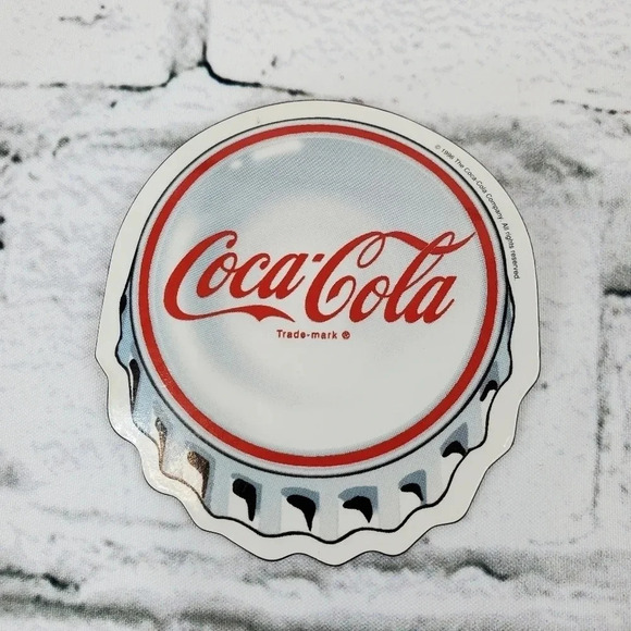 1996 Coke Bottle Cap Magnet Coca Cola 90s Vintage Collectable Magnet 32 - Picture 1 of 5